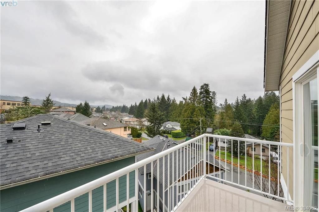 Lovely view over the neighbourhood. Very Private!