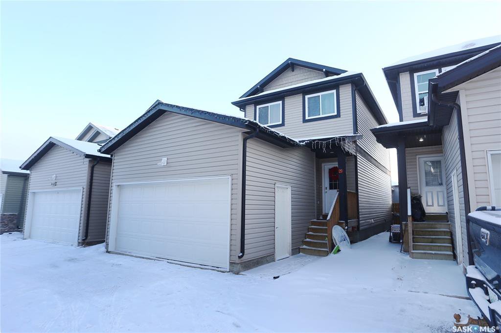 Main Photo: 25 207 McCallum Way in Saskatoon: Hampton Village Residential for sale : MLS®# SK795539