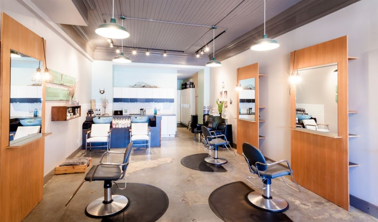 Main Photo: 629 KINGSWAY in Vancouver: Mount Pleasant VE Business for sale (Vancouver East) : MLS®# C8031641