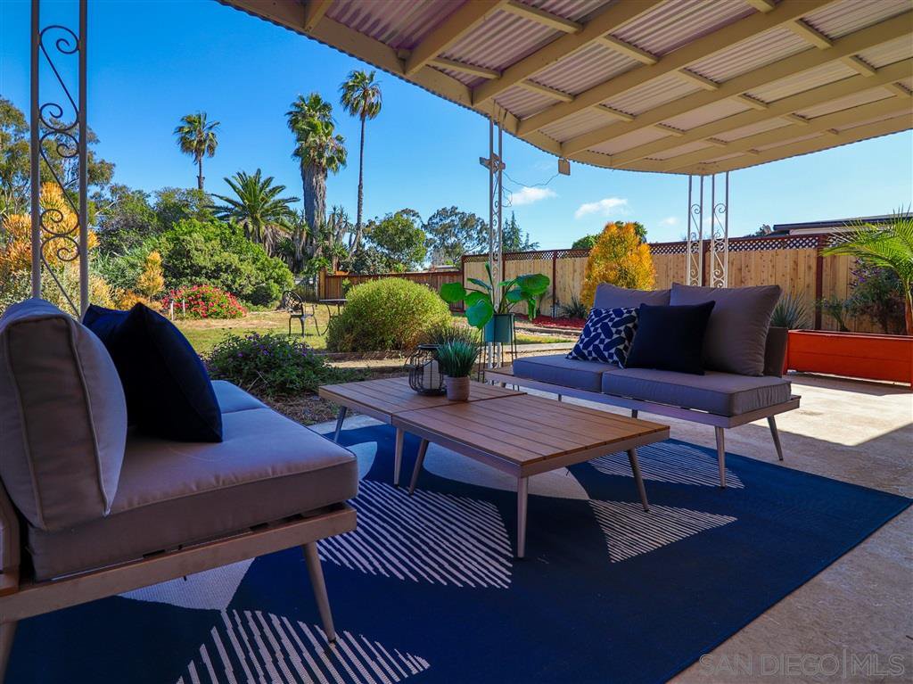 Main Photo: SAN DIEGO House for sale : 3 bedrooms : 1881 Ridge View Dr
