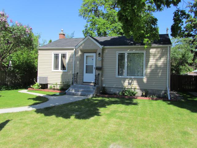 Main Photo: 155 HANDYSIDE Avenue in WINNIPEG: St Vital Residential for sale (South East Winnipeg) : MLS®# 1111174