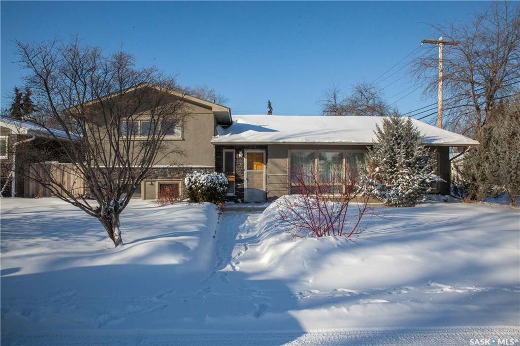 Main Photo: 2402 Hanover Avenue in Saskatoon: Avalon Residential for sale : MLS®# SK717450