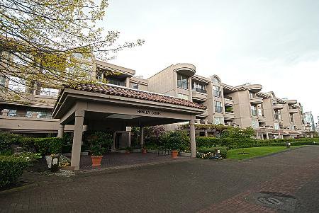 Main Photo: REALLY GORGEOUS 1BR PLUS DEN!