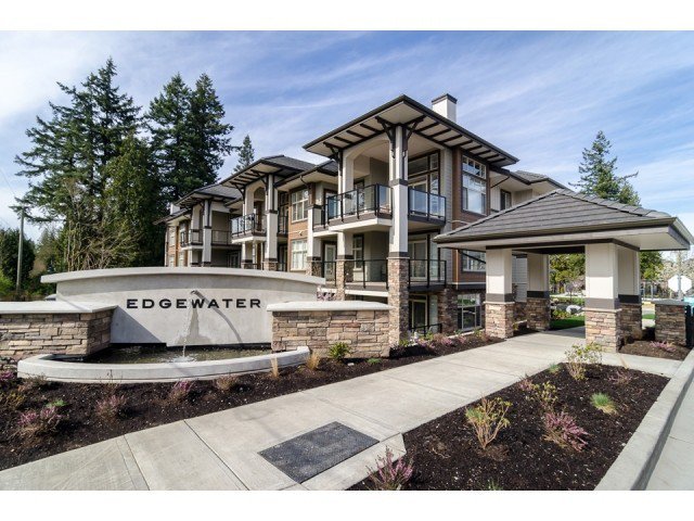 Main Photo: 312 15185 36TH Ave in South Surrey White Rock: Home for sale : MLS®# F1435736