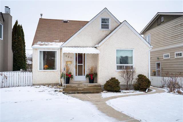 Main Photo: 147 Braemar Avenue in Winnipeg: Norwood Residential for sale (2B) : MLS®# 1829317