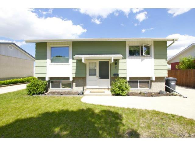 Main Photo: 7 Meighen Bay in WINNIPEG: East Kildonan Residential for sale (North East Winnipeg) : MLS®# 1413076