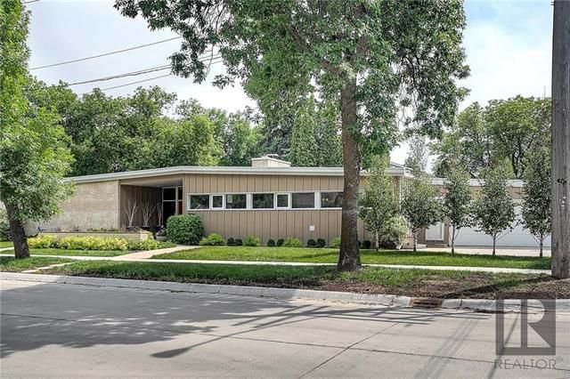 Main Photo: 1516 Mathers Bay in Winnipeg: River Heights South Single Family Detached for sale (1D) : MLS®# 1826633