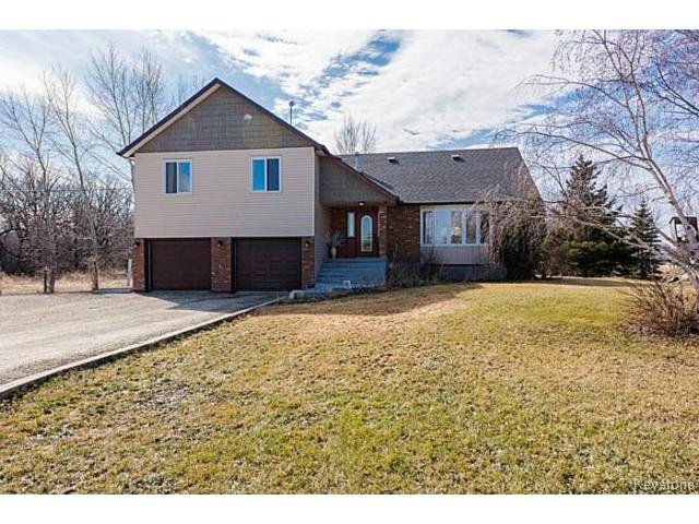 Main Photo: 18 MCDOUGALL Road North in LORETTE: Dufresne / Landmark / Lorette / Ste. Genevieve Residential for sale (Winnipeg area) : MLS®# 1507451