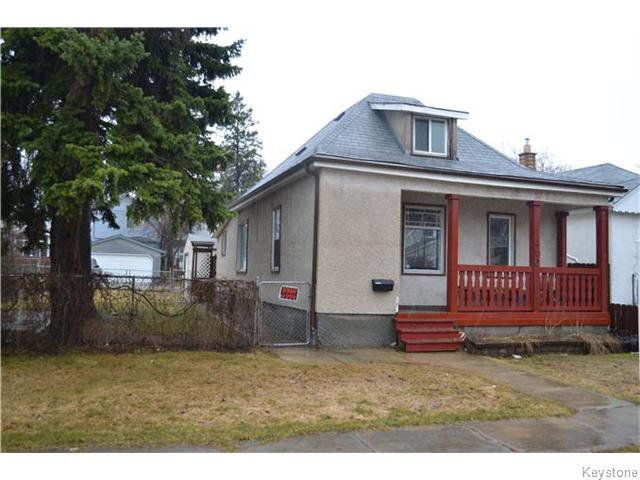 Main Photo: 440 Tweed Avenue in Winnipeg: East Kildonan Residential for sale (North East Winnipeg) : MLS®# 1609008