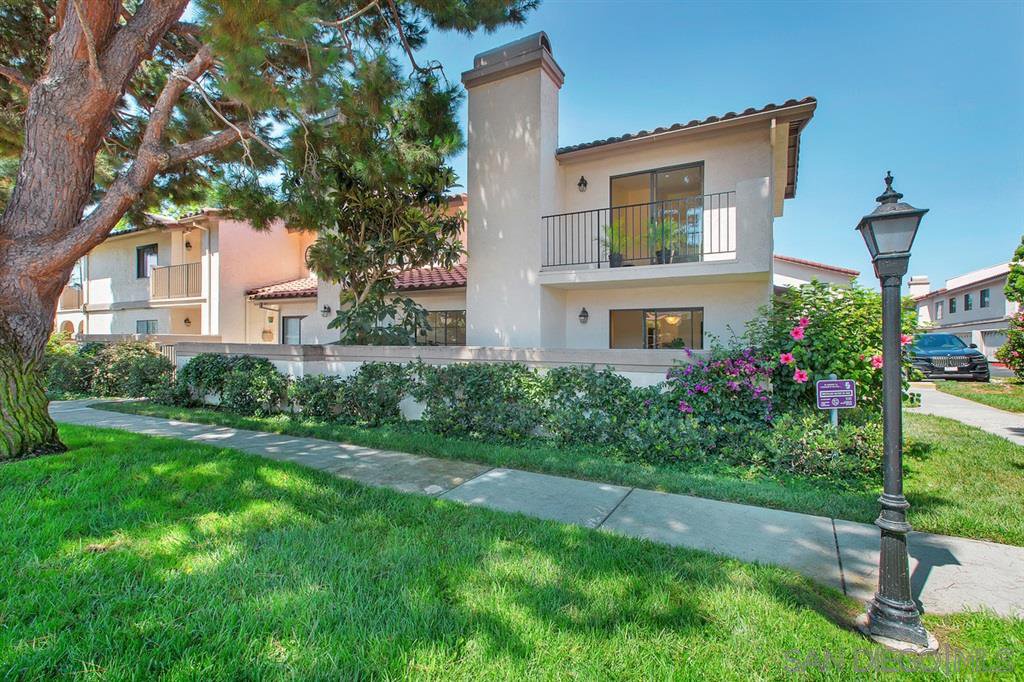 Main Photo: UNIVERSITY CITY Townhome for sale : 3 bedrooms : 7614 Palmilla Dr #56 in San Diego