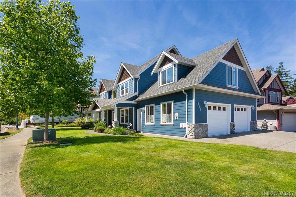 Main Photo: 969 Wild Blossom Crt in VICTORIA: La Happy Valley House for sale (Langford) : MLS®# 761682