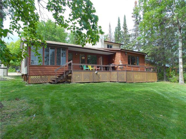 31 Arrowwood Lane from the lake side