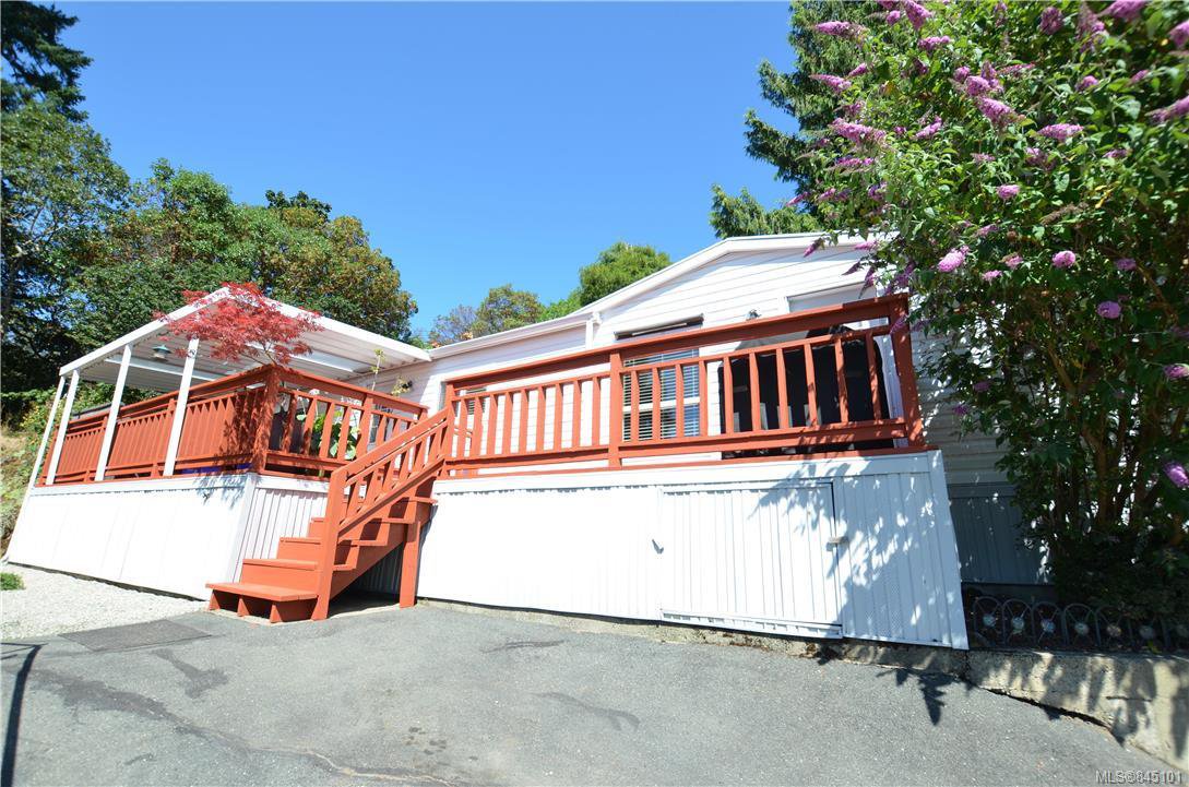 Main Photo: 13 2587 Selwyn Rd in Langford: La Mill Hill Manufactured Home for sale : MLS®# 845101