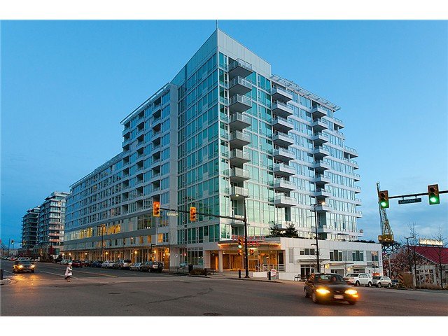 Main Photo: 805 133 E Esplanade Avenue in North Vancouver: Condo for sale : MLS®# R2182521