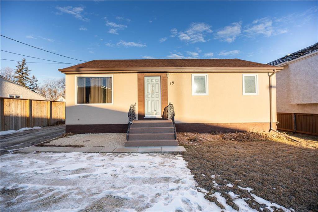 Main Photo: 15 Parkville Drive in Winnipeg: Residential for sale (2C) : MLS®# 202028901