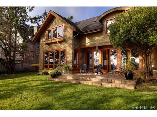 Main Photo: 10433 Allbay Rd in SIDNEY: Si Sidney North-East House for sale (Sidney) : MLS®# 656170