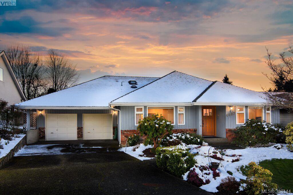 Main Photo: 4687 Sunnymead Way in VICTORIA: SE Sunnymead Single Family Detached for sale (Saanich East) : MLS®# 388144