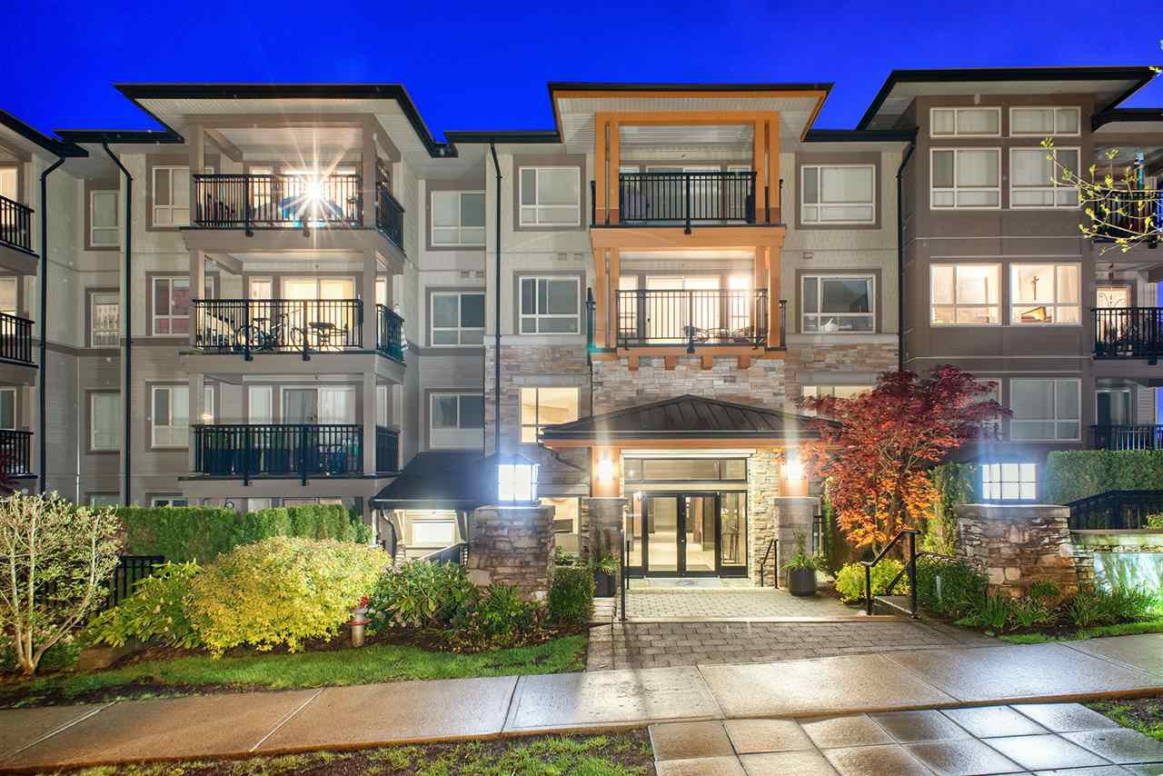 Main Photo: 310 3178 DAYANEE SPRINGS BL BOULEVARD in Coquitlam: Westwood Plateau Condo for sale : MLS®# R2262658