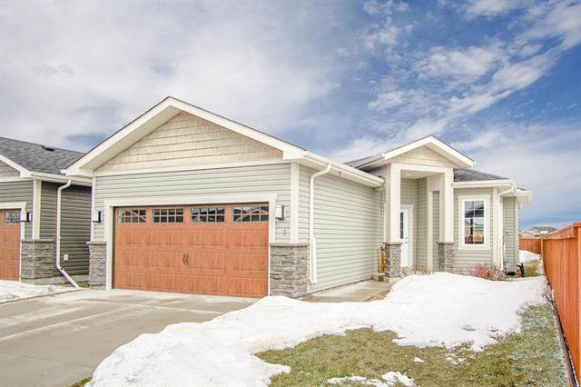 Main Photo: 1 Bristol Drive in Steinbach: R16 Condominium for sale : MLS®# 1907941