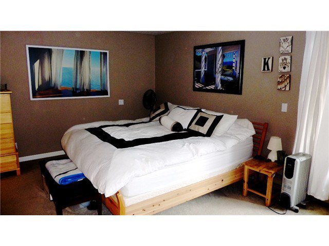 Main Photo: 115 MOUNTAIN DR: Lions Bay House for sale (West Vancouver) : MLS®# V1052745