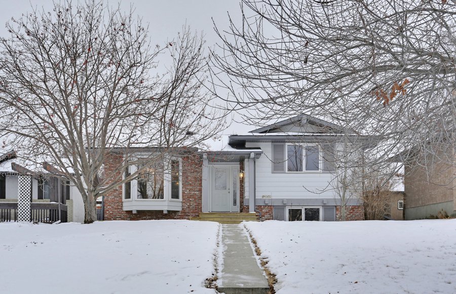 Main Photo: 12043 Canfield Green SW in Calgary: House for sale : MLS®# C3652257