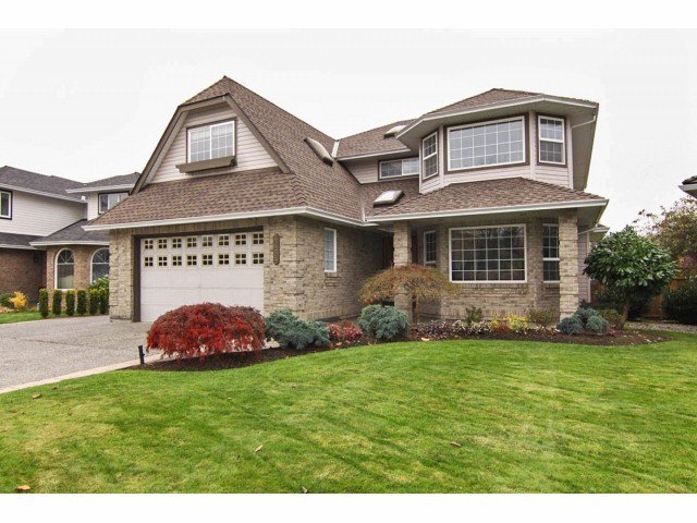 Main Photo: 4459 222A Street in Langley: Home for sale : MLS®# F1324853