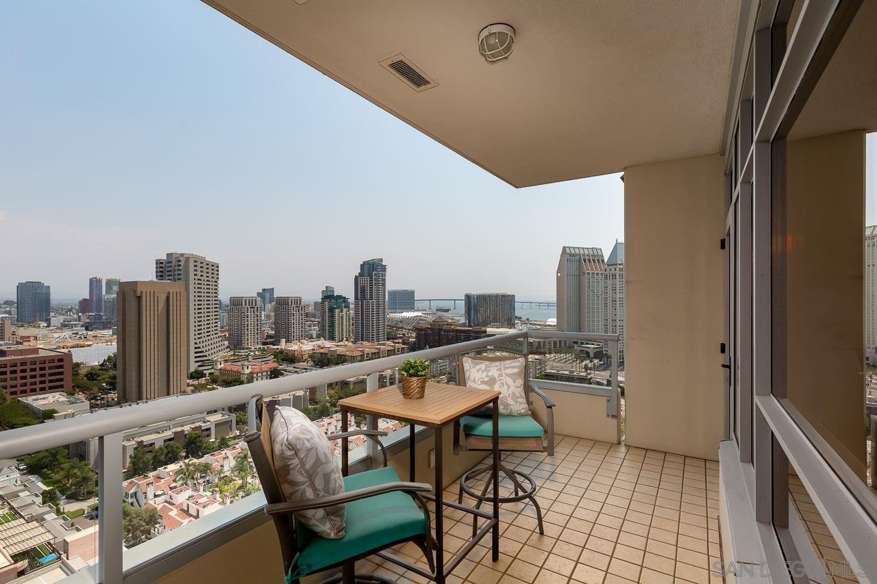 Main Photo: DOWNTOWN Condo for sale : 2 bedrooms : 700 W W E St #2405 in San Diego