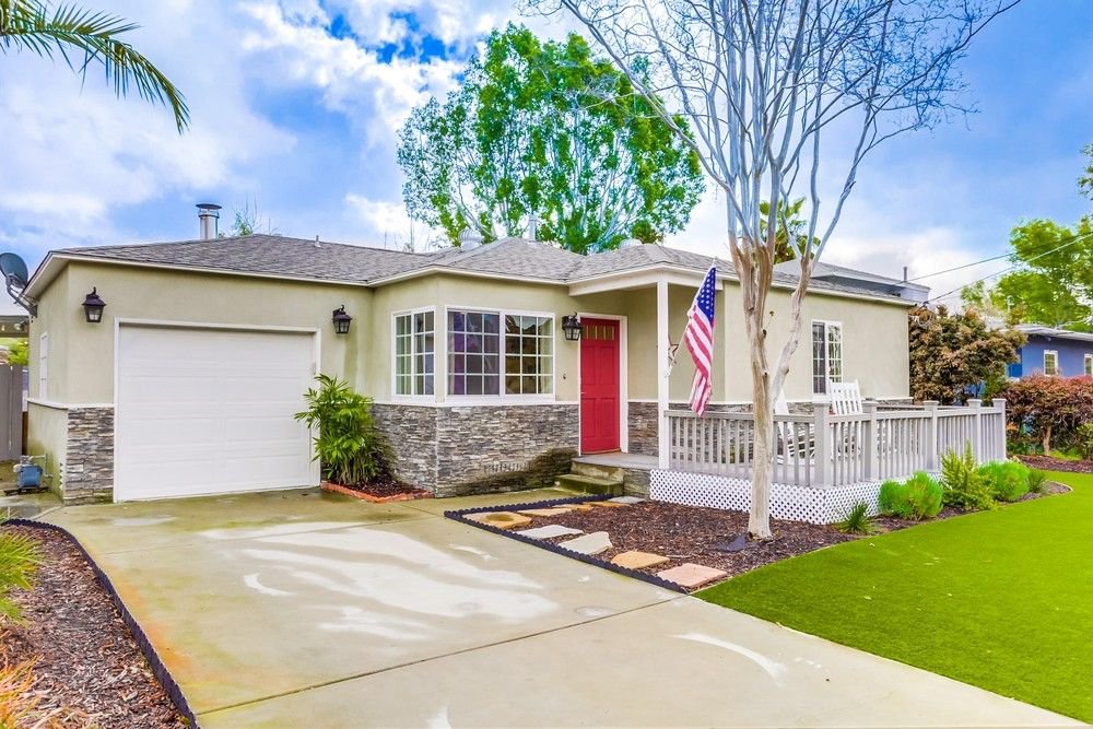 Main Photo: LA MESA House for sale : 3 bedrooms : 4461 LOWELL ST