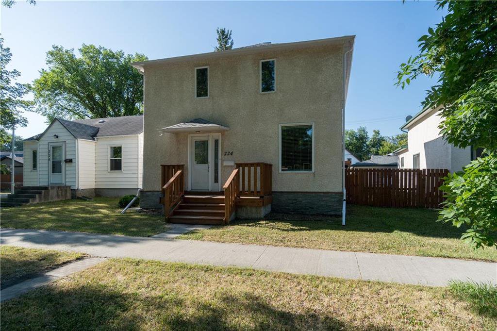 Welcome to 224 Yale Ave E.