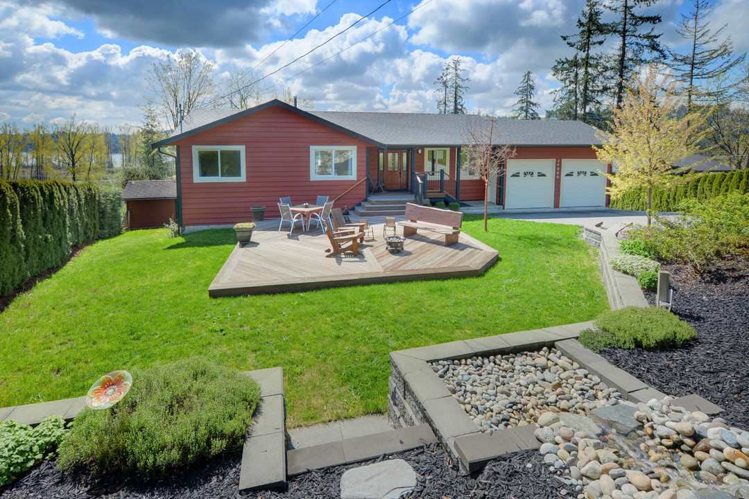 Main Photo: 29880 SILVERDALE AVENUE in Mission: Mission-West House for sale : MLS®# R2359145
