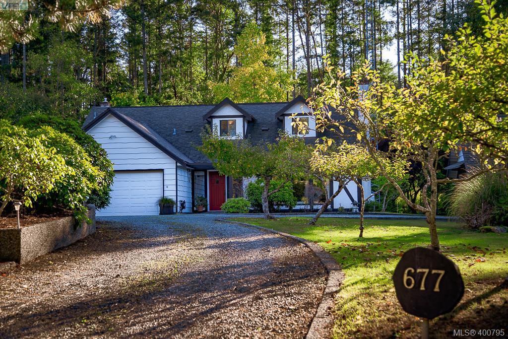 Main Photo: 677 Woodcreek Dr in NORTH SAANICH: NS Deep Cove House for sale (North Saanich) : MLS®# 799765