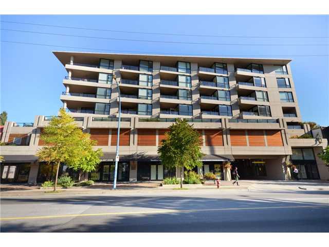 Main Photo: 400 160 West 3rd Street in North Vancouver: Lower Lonsdale Condo for sale : MLS®# V916317