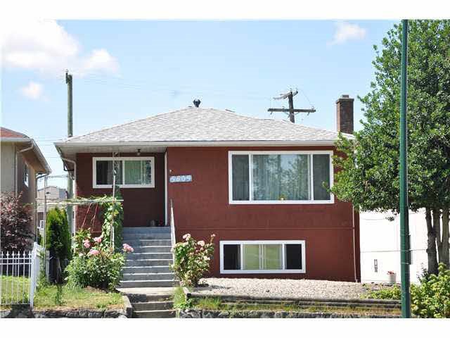 Main Photo: 5805 BOUNDARY ROAD in Vancouver: Killarney VE House for sale (Vancouver East) : MLS®# R2371146