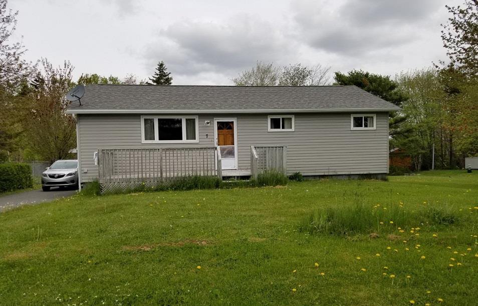 Main Photo: 7 Landsdown Drive in Cole Harbour: 16-Colby Area Residential for sale (Halifax-Dartmouth) : MLS®# 202009168
