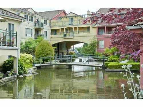 Main Photo: 327 3 RIALTO Court in New Westminster: Home for sale : MLS®# V1000159