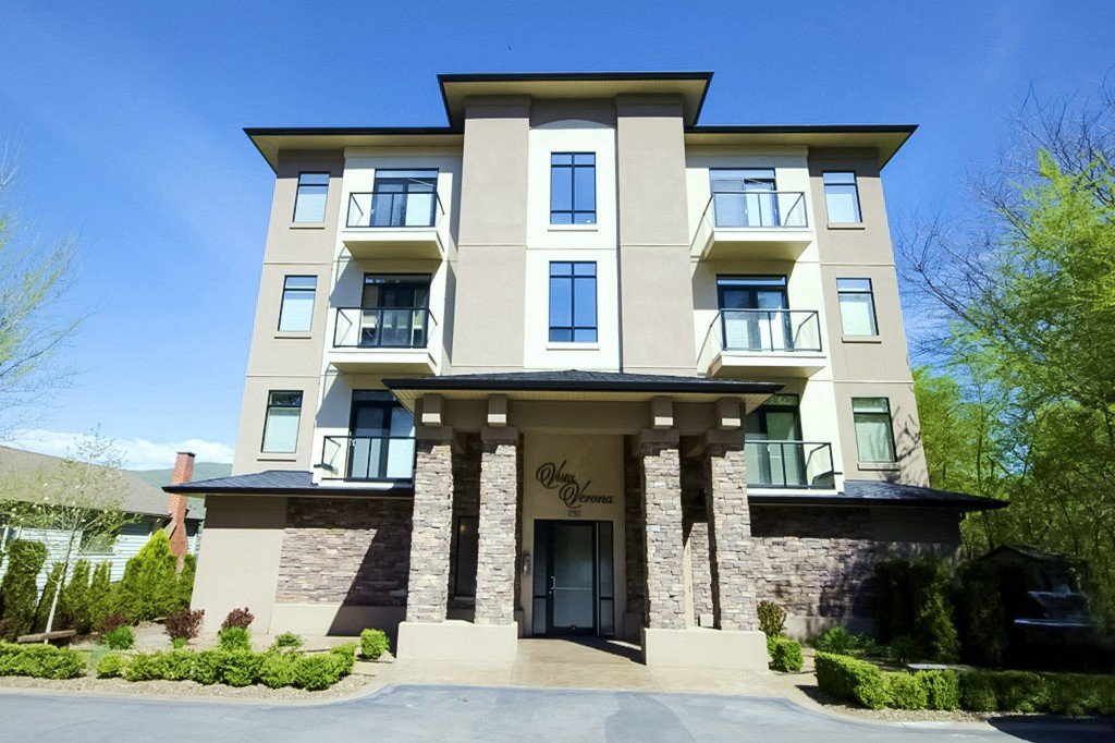 Main Photo: 201 7511 Brooks Lane in Vernon: Okanagan Landing House for sale (North Okanagan) : MLS®# 10127596