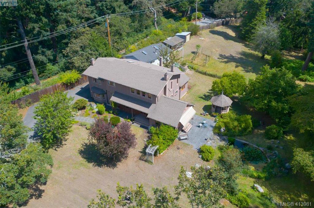 Main Photo: 4221 Glendenning Rd in VICTORIA: SE Blenkinsop Single Family Detached for sale (Saanich East) : MLS®# 821064