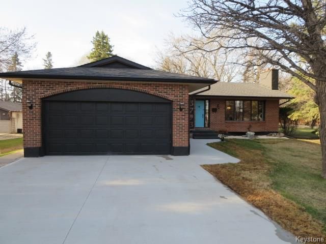 1,422 sqft 3+ Bedroom 2 1/2 Bathroom Bungalow