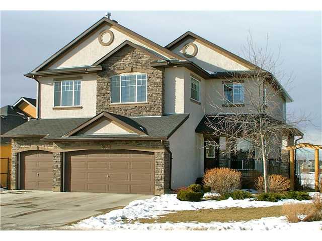 Main Photo: 258 Crystal Shores Drive, Okotoks, Alberta T1S 2C5
