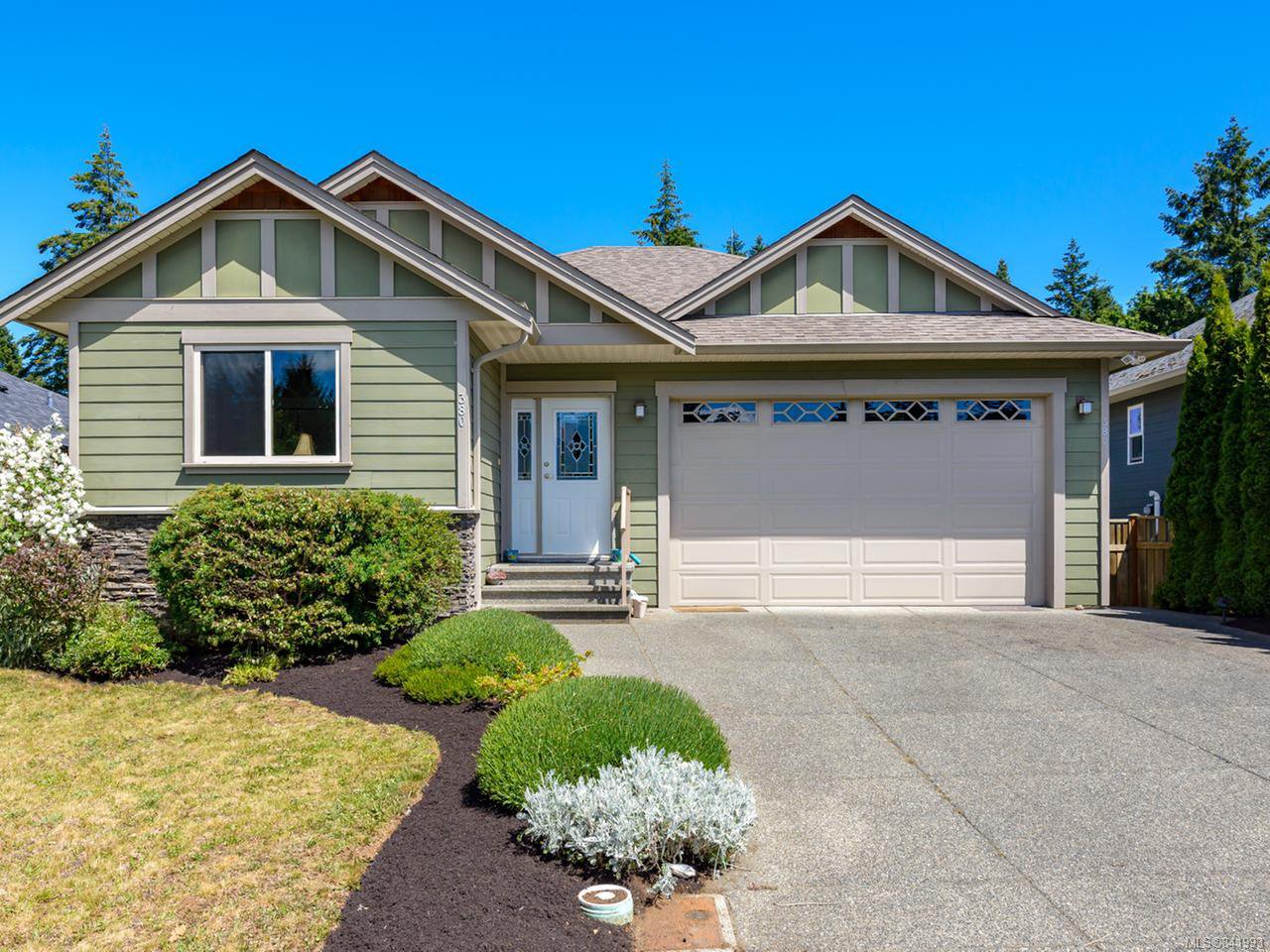 Main Photo: 380 Forester Ave in COMOX: CV Comox (Town of) Single Family Detached for sale (Comox Valley) : MLS®# 841993