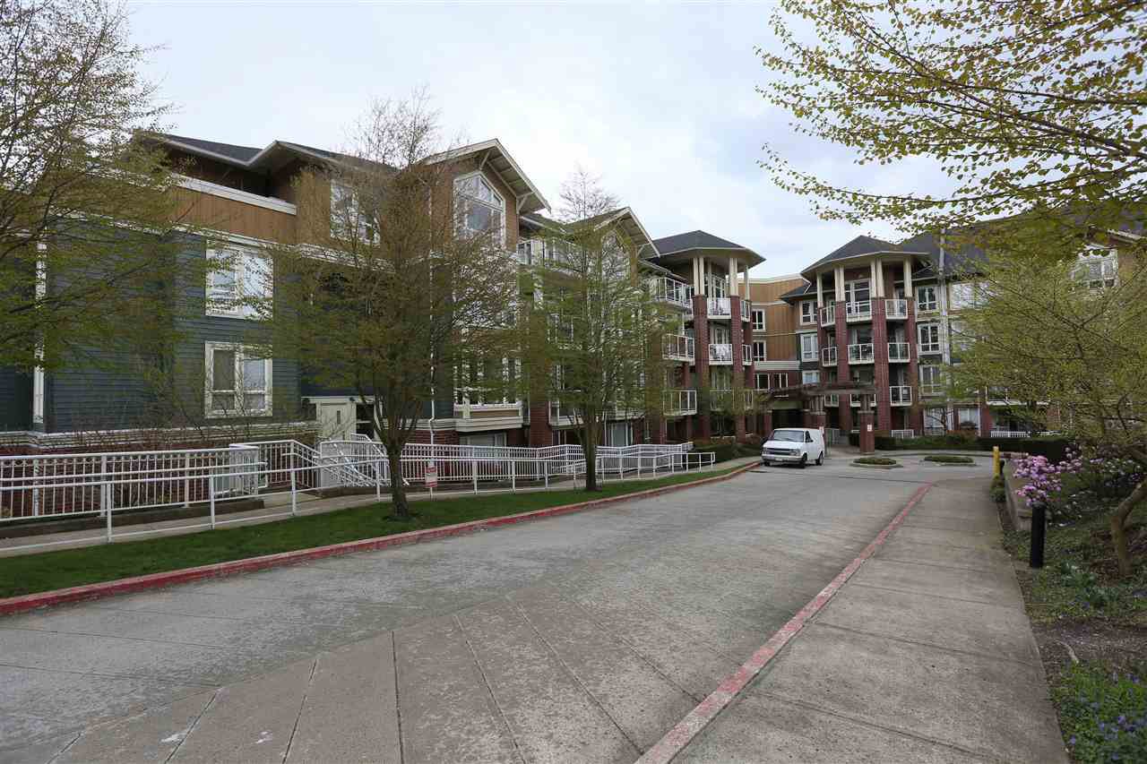 Main Photo: 307 14 E ROYAL AVENUE in New Westminster: Fraserview NW Condo for sale : MLS®# R2157525