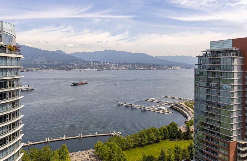 Main Photo: 2504 1205 West Hastings Street in Vancouver: Coal Harbour Condo for sale (Vancouver West) : MLS®# R2388523