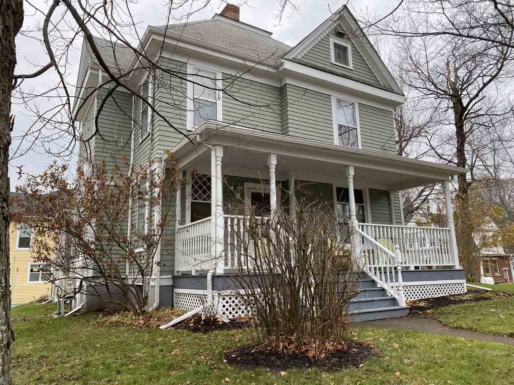 Main Photo: 104 Willow Avenue in New Glasgow: 106-New Glasgow, Stellarton Residential for sale (Northern Region) : MLS®# 202024266
