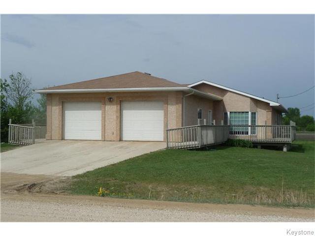 Main Photo: 26 Dodds Road in Headingley: Headingley North Residential for sale (5W) : MLS®# 1613576