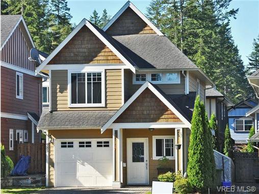 Main Photo: 985 Huckleberry Terrace in VICTORIA: La Happy Valley Single Family Detached for sale (Langford) : MLS®# 349960
