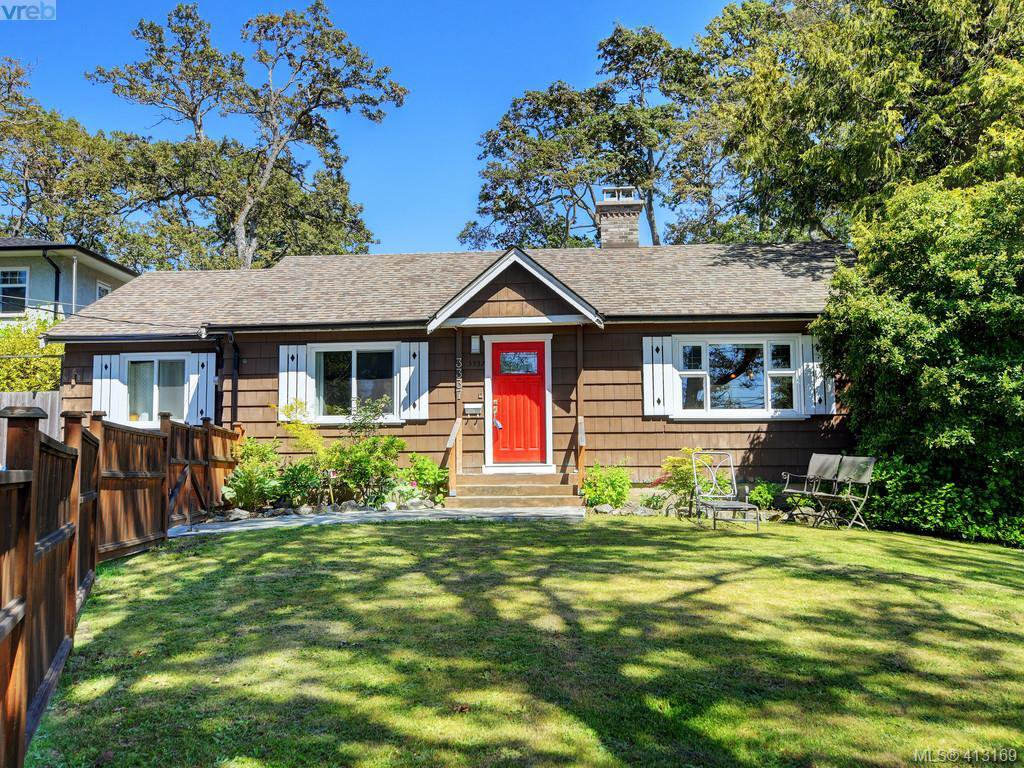 Main Photo: 3337 Richmond Road in VICTORIA: SE Mt Tolmie Single Family Detached for sale (Saanich East) : MLS®# 413169