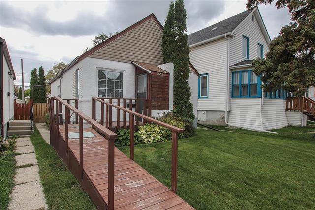 Main Photo: 582 Windsor Avenue in Winnipeg: East Elmwood Residential for sale (3B) : MLS®# 1927370