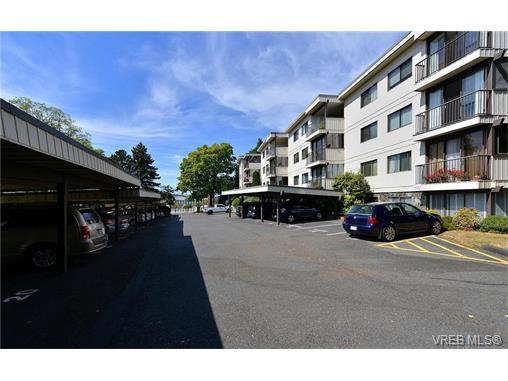 Main Photo: 405 1875 Lansdowne Road in VICTORIA: SE Camosun Condo Apartment for sale (Saanich East) : MLS®# 374813