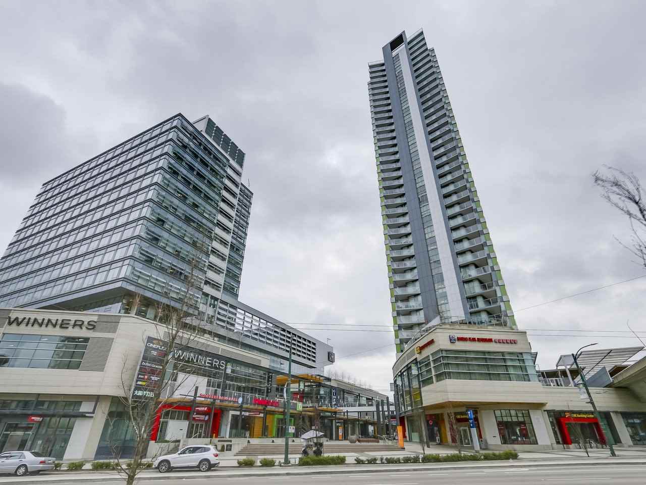 801 488 Sw Marine Drive In Vancouver Marpole Condo For Sale In Marine Gateway Vancouver West Mls R2329248