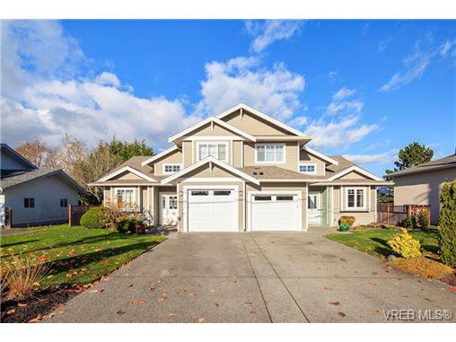Main Photo: 2180 Amelia Ave in SIDNEY: Si Sidney North-East Half Duplex for sale (Sidney) : MLS®# 686017